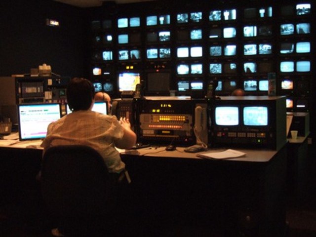 "INICIA EL SERVICIO OFICIALA DE LA TELEVISIÓN"