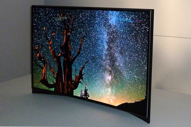 CURVE OLED TV