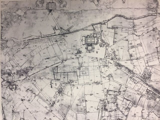 A marzo, Papa Benedetto XIV diede il via ai lavori per il completamento dello stradone alberato costituito da 572 gelsi e 64 olmi.