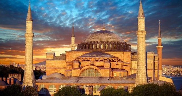 Hagia Sophia is Built