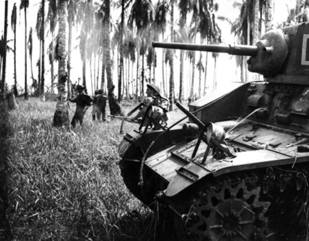 The Australian and New Zealander troops capture Papua New Guinea.