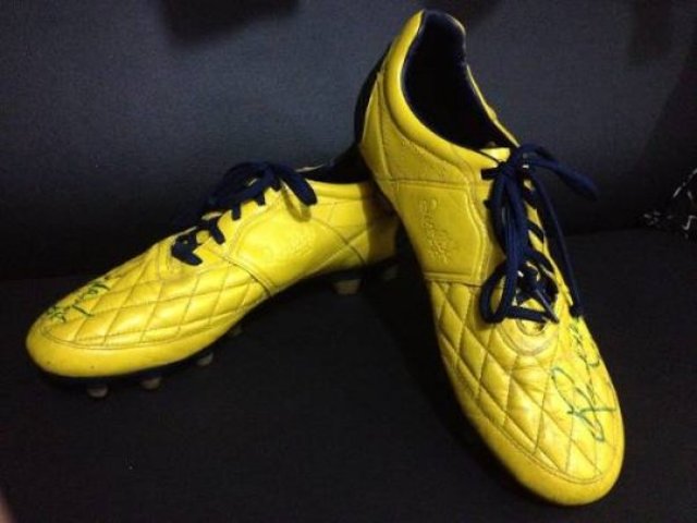 Chuteira de 2000