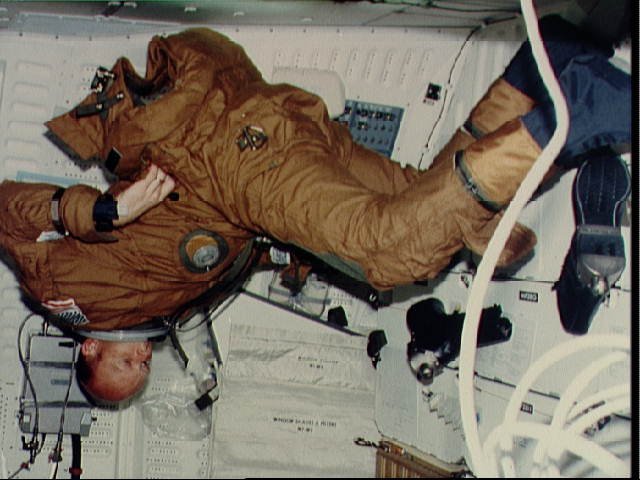 The first anti-gravital suit  (Canada)