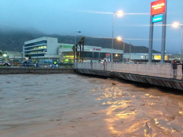 Varios eventos: 2017 fuertes lluvias , aluviones, desbordes del río Copiapó y Río Salado.