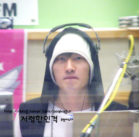 Kiss The Radio start