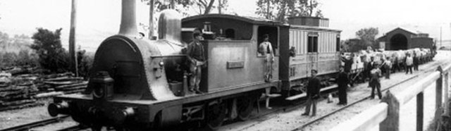 Liña férrea Santiago-Carril