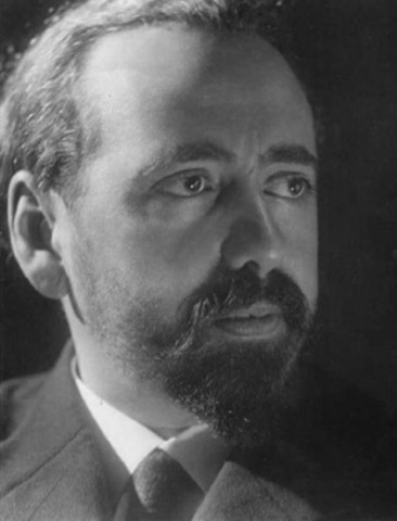 Oliveiro Girondo, nació en Buenos Aires el año 1881, poeta argentino.