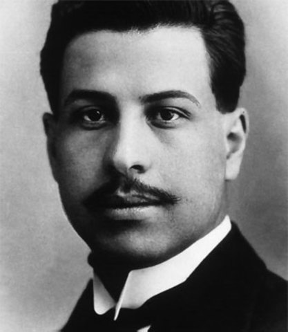 Ramón López Velarde, nació en Jerez el año 1888, poeta mexicano.