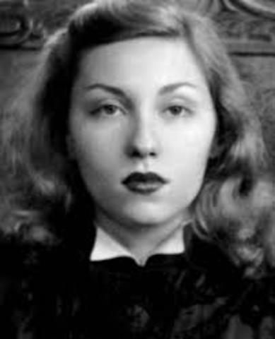 Clarice Lispector, nació en Chechelnik el 10 de diciembre de 1920, y falleció en Rìo de Janeiro el 9 de diciembre de 1977. Fue