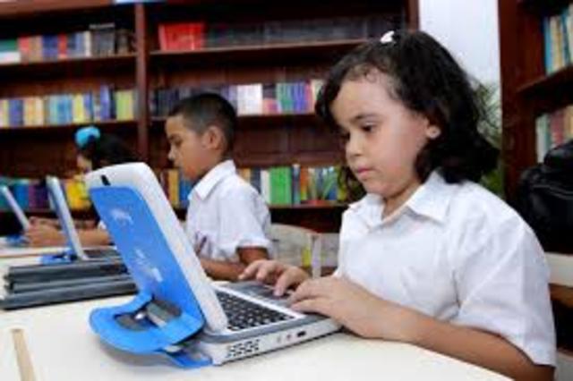 Última década: Internet y TIC como medio educativo