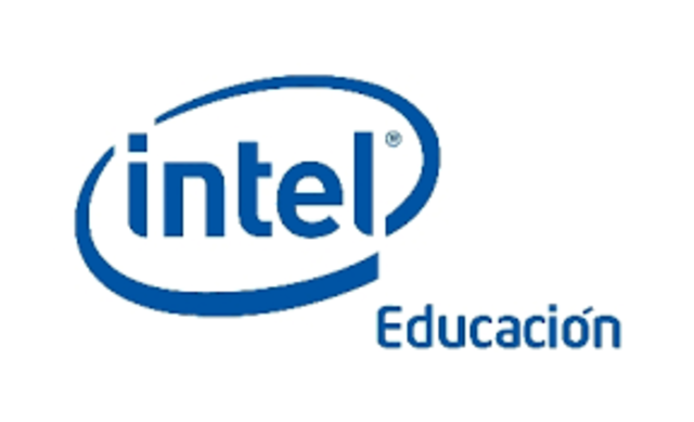 Políticas Educativas en TIC - 2005