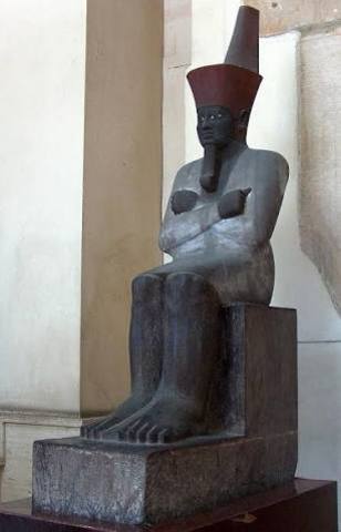 Pharaoh Mentuhotep rules all Egypt