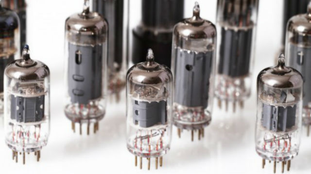 Первое поколение ЭВМ