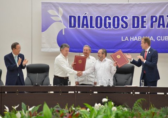 SE FIRMA EL CESE AL FUEGO