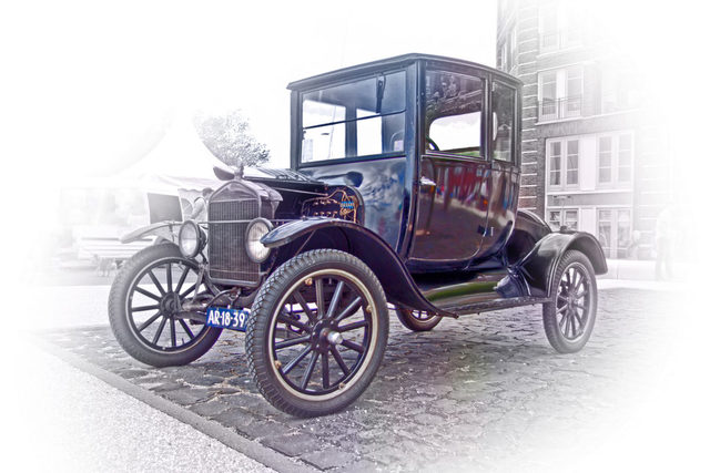 1918 five passenger Old's Motor works