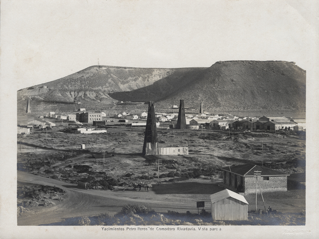 Descubrimiento del primer yacimiento petróleo