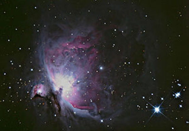 Charles Messier publica un catálogo de objetos astronómicos (Messier Objects) ahora conocido por incluir galaxias, cúmulos de estrellas, nebulosas.