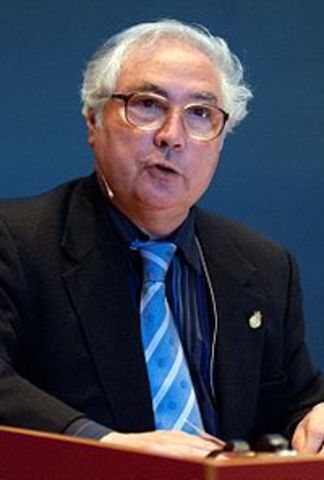 Manuel  Castells