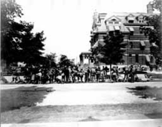 Federal troops at the Pullman Strike in Illinois