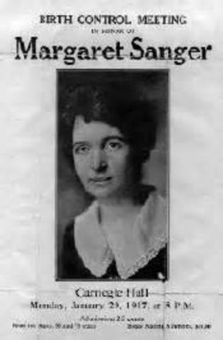 Margaret Sanger opens first birth control clinic in America