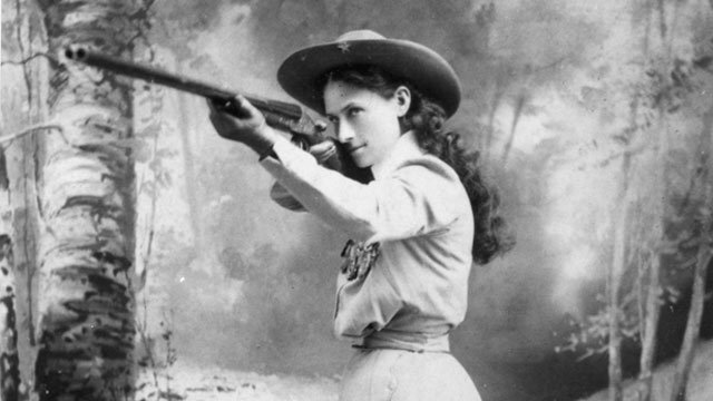 Annie Oakley, Out West