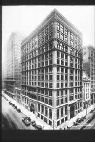 1885 First skyscraper built in Chicago