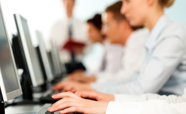 Todo el mundo se traslada a la Web, o al menos quiere