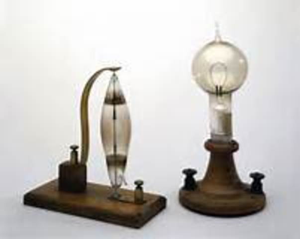 First Electric Lamp Invented