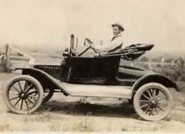 First Automobile Invented