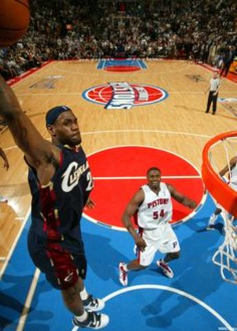 LeBron schools Pistons