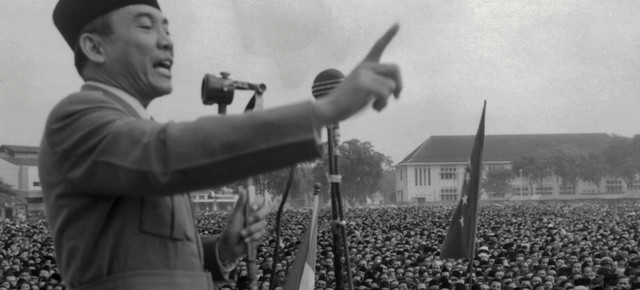 Soekarno roept de onafhankelijkheid van Indonesië uit