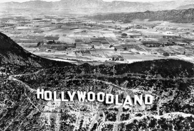 Hollywood California becomes home of the movie making industry