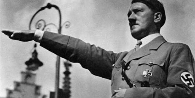 HITLER AL PODER