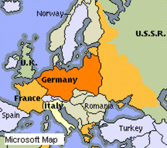 Alemania anexa Austria.