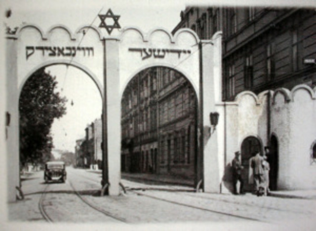 Se construye un Gueto en Cracovia.