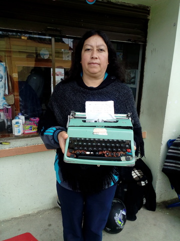 MAQUINA DE ESCRIBIR MODERNA