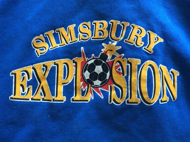 Profe Tobio y su equipo de fútbol ganaron los campeonatos estatales de Connecticut.