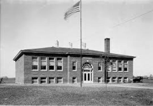 AUGE DE LA ESCUELA SECUNDARIA "JUNIOR"