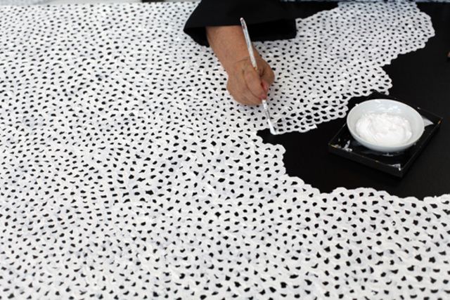 Holds a few exhibitions in US and Europe