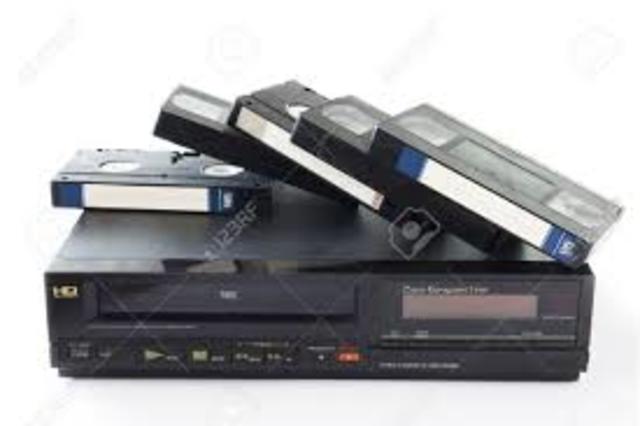 2º Generación. Enseñanza Multimedia.