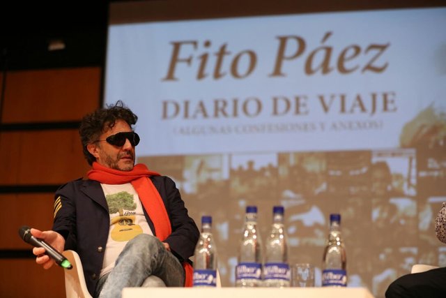A comienzo de este año, Fito Páez hace pública su decisión de irse del país y sus palabras causan revuelos. También hubo cambios en la escena del rock nacional. Trasciende el Punk y Heavy Metal y Divididos con su tercer disco alcanza la masividad