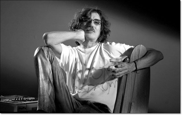 1977: Charly CE un recital como despedida y Sui Generis se volvió a juntar