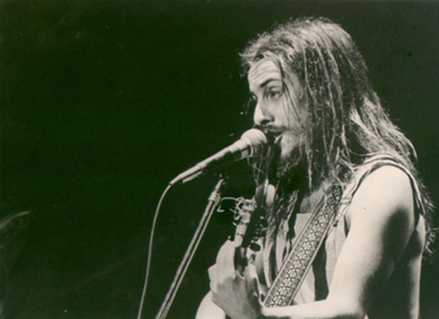 La censura de la musica en ingles y Juan Carlos Baglietto