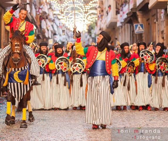 Llegada de los benimerines a Al-Ándalus para frenar avance reinos cristianos