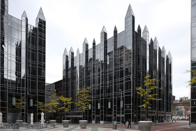Philip Cortelyou Johnson - PPG Place (1984)