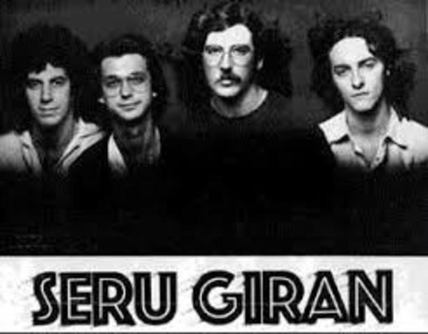 Charly García se reunió con Serú Giran dejo el álbum doble grabado en directo, ``Serú '92´´