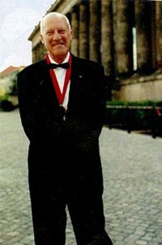 Norman Foster, Premio Pritzker 1999