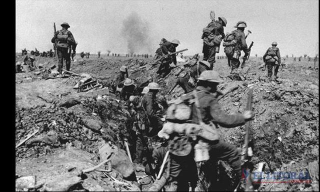 Alemania declara la guerra a Rusia. Francia y Alemania decretan la movilización