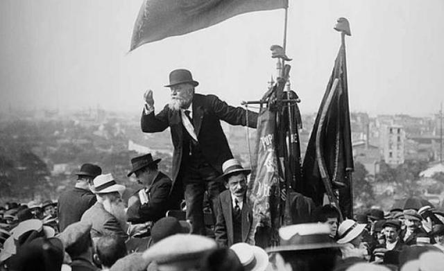 Asesinan lider socialista