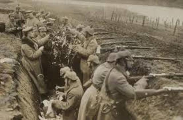 tropas alemanas cruzan a fracia y reino unido vs alemania